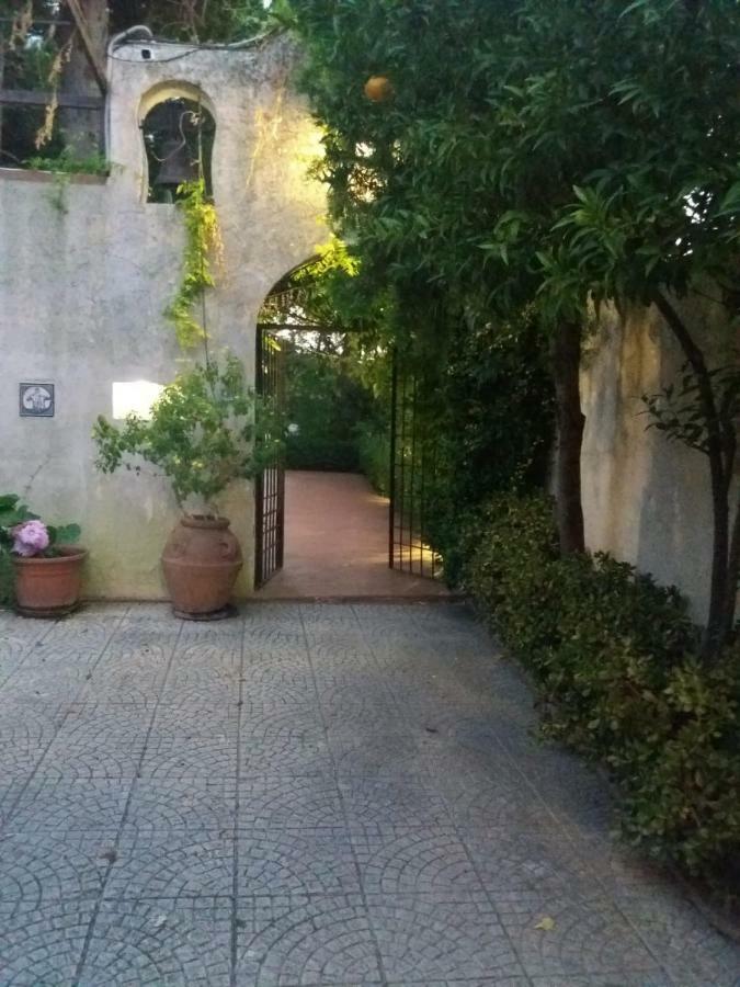 B&B Arechi 萨莱诺 外观 照片